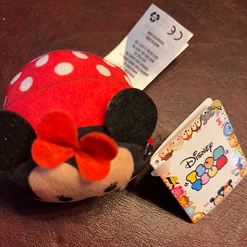 Disney Minnie Mouse Tsum Tsum doll with tag